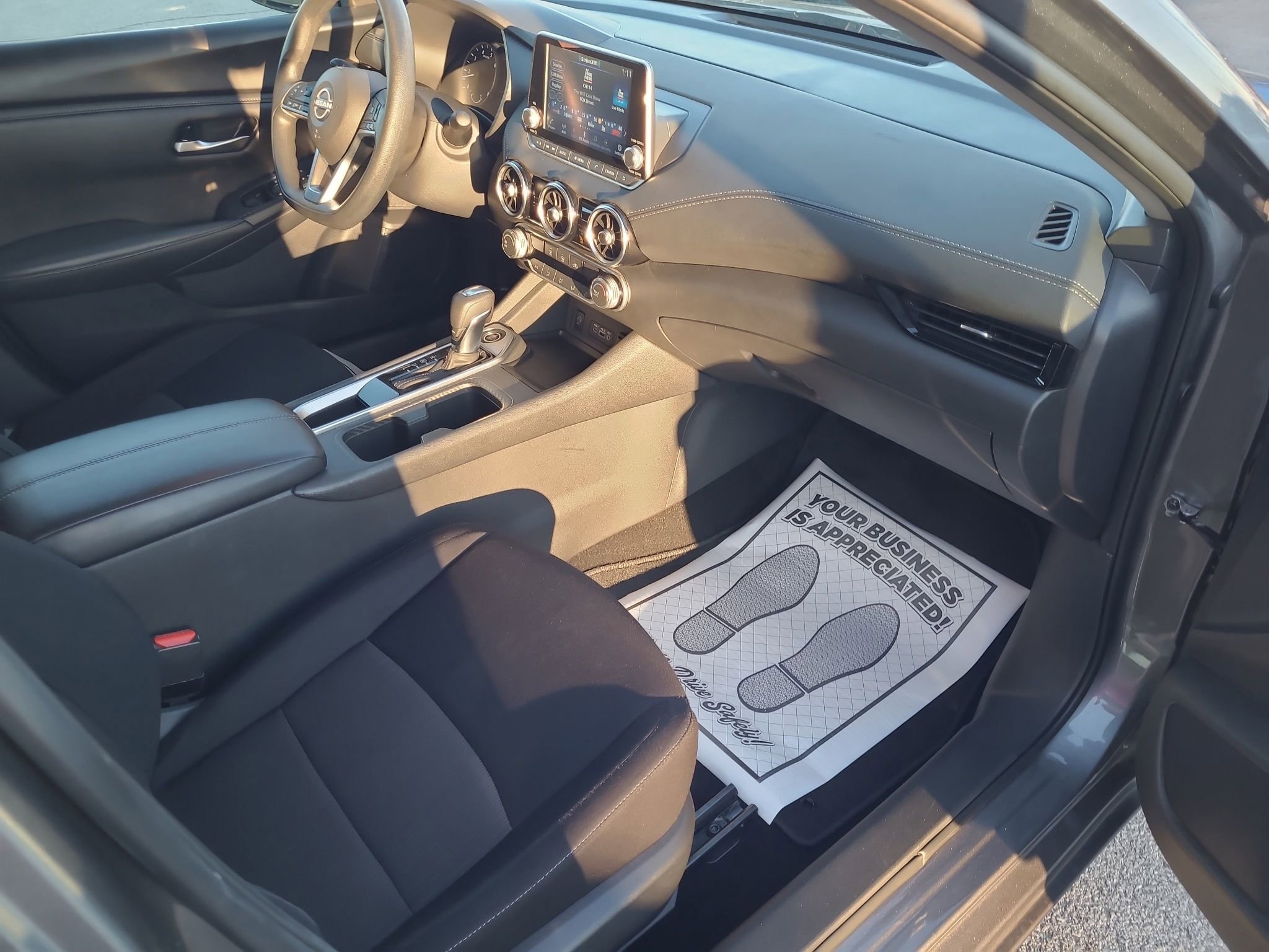 Used 2024 Nissan Sentra SV image 32