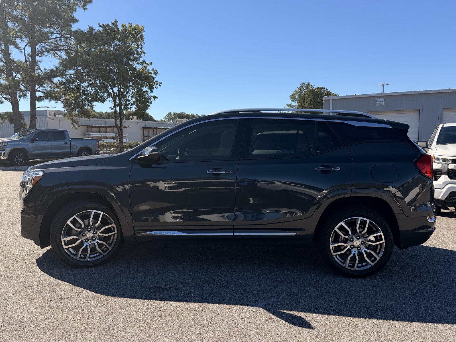 Used 2022 GMC Terrain Denali AWD/4WD image 9