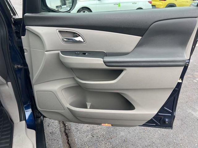 Used 2015 Honda Odyssey EX image 32