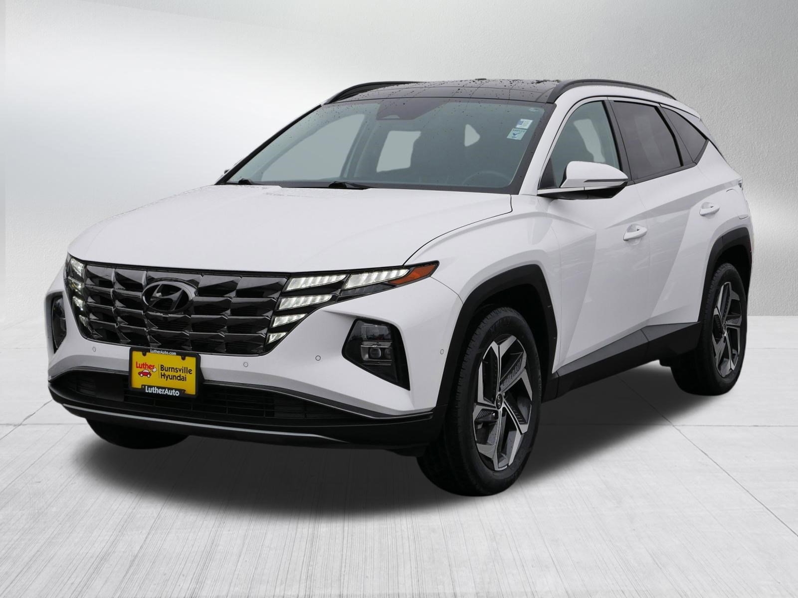 Certified 2024 Hyundai Tucson Limited AWD/4WD image 3