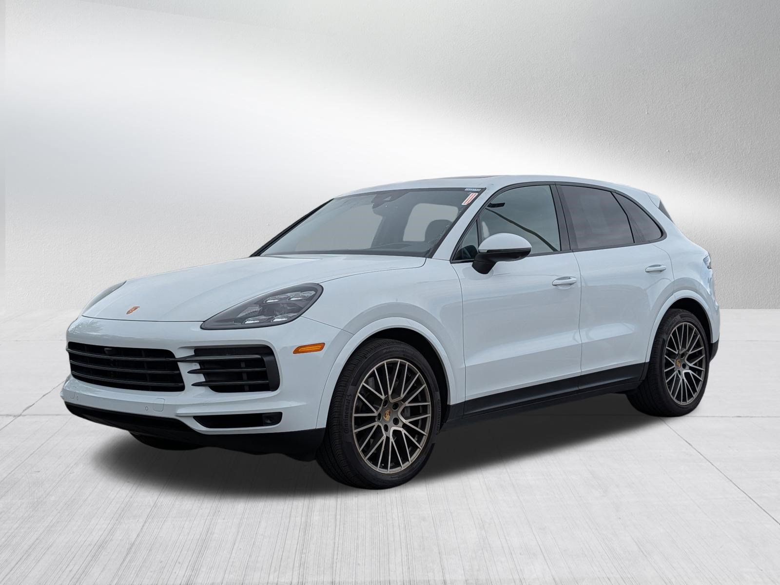 Used 2023 Porsche Cayenne S Platinum AWD/4WD image 3