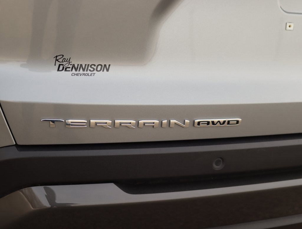 Used 2025 GMC Terrain Elevation image 32