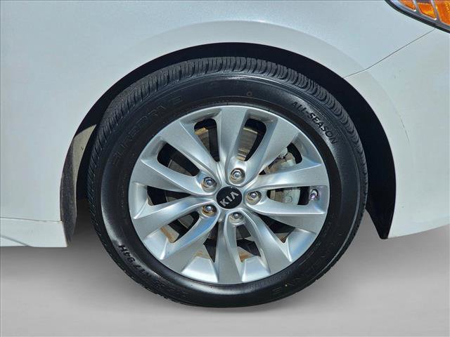 Used 2016 Kia Optima LX image 6