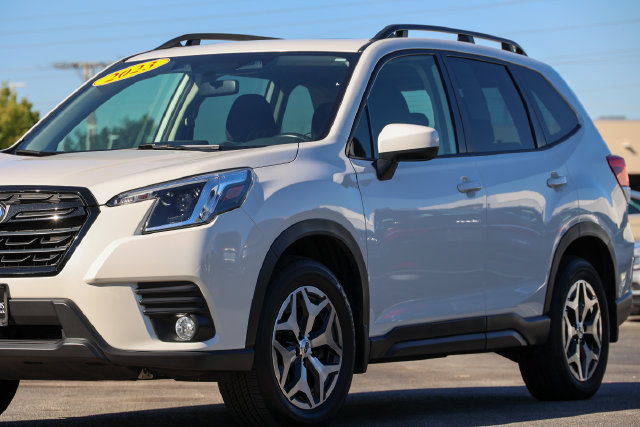 Certified 2023 Subaru Forester Premium AWD/4WD image 19