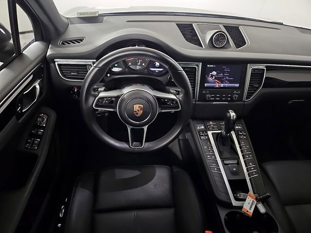 Used 2018 Porsche Macan AWD/4WD image 11