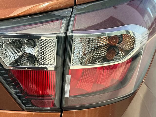 Used 2017 Ford Escape Titanium FWD image 34