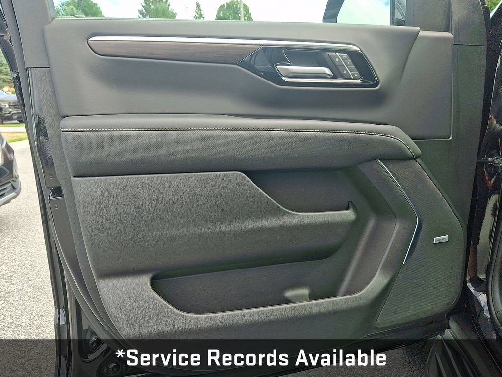 Certified 2026 Chevrolet Suburban Premier w/ Sun And Tow Package AWD/4WD image 17
