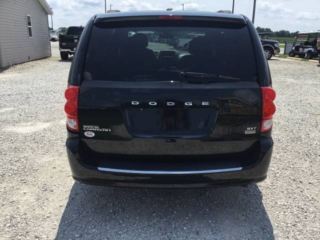 Used 2018 Dodge Grand Caravan SXT FWD image 4