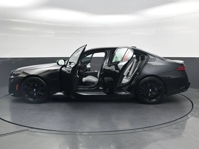 New 2027 BMW M5 w/ Carbon Package AWD/4WD image 42