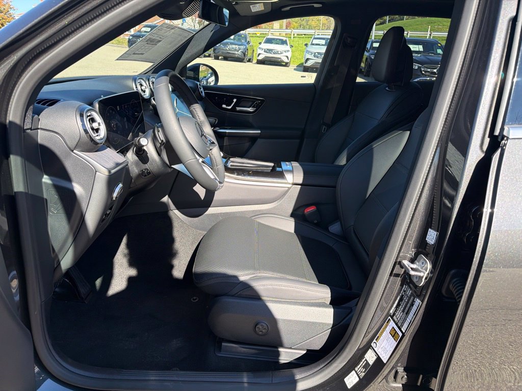 New 2027 Mercedes-Benz GLC 300 4MATIC image 9