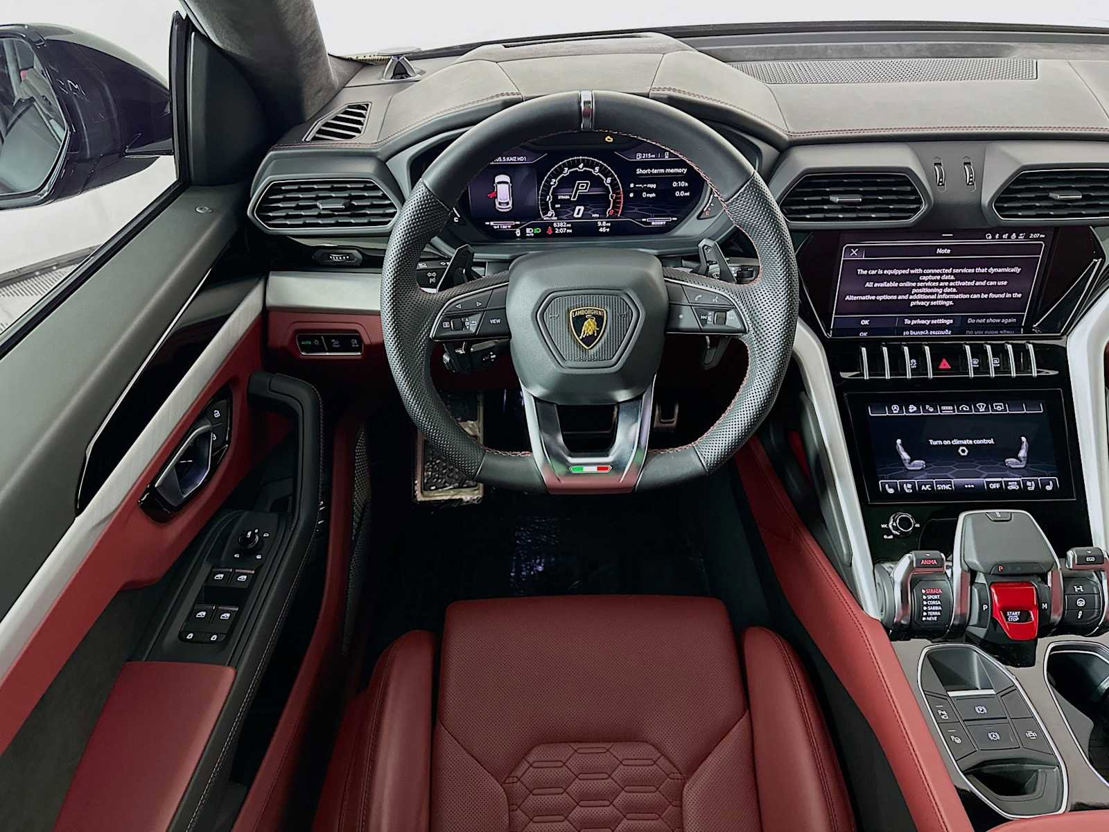 Used 2022 Lamborghini Urus image 24