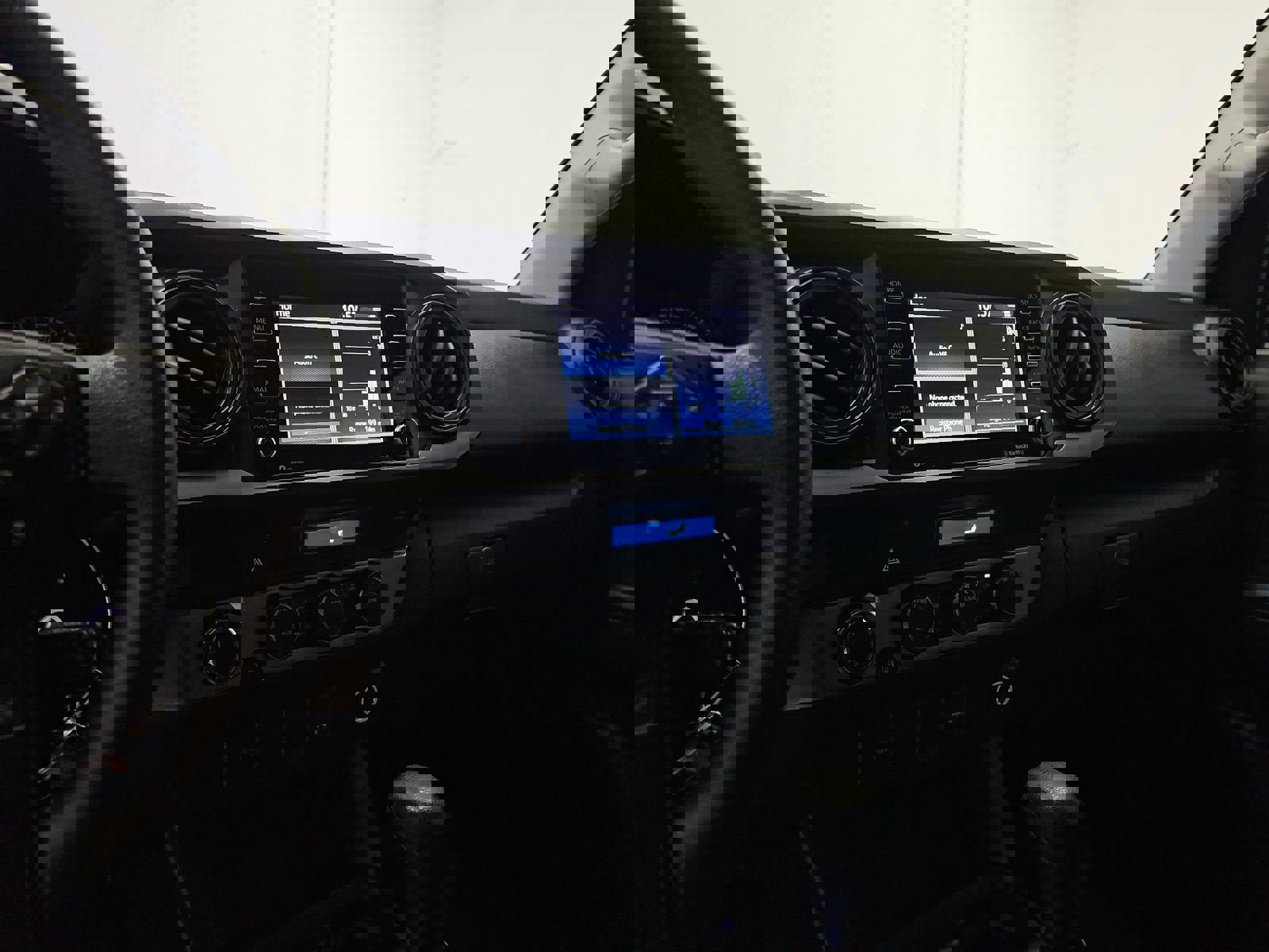 Used 2023 Toyota Tacoma SR image 9