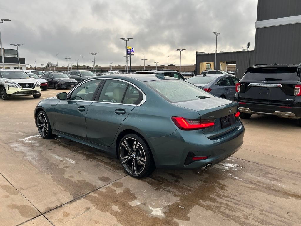 Used 2020 BMW 330i xDrive Sedan w/ Premium Package AWD/4WD image 2