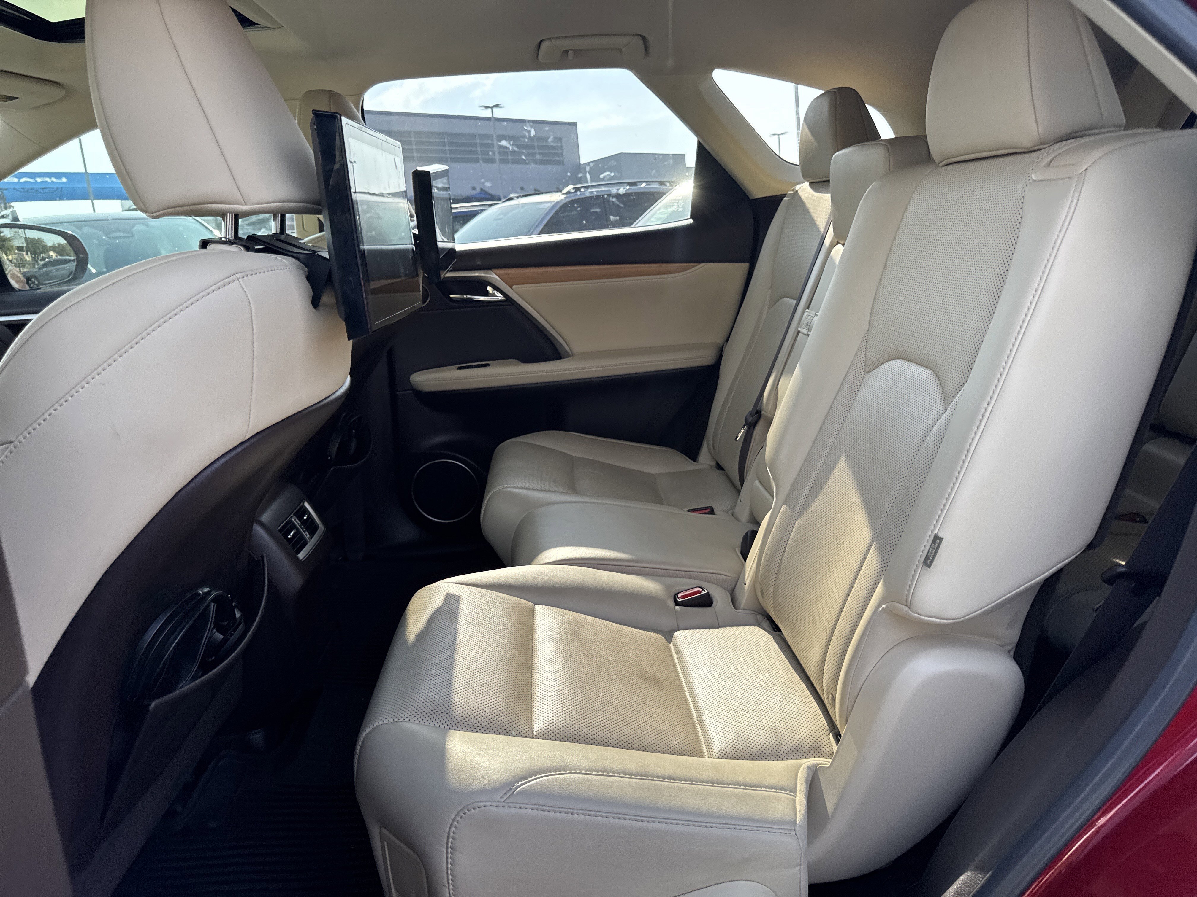 Used 2020 Lexus RX 350L FWD w/ Premium Package image 31