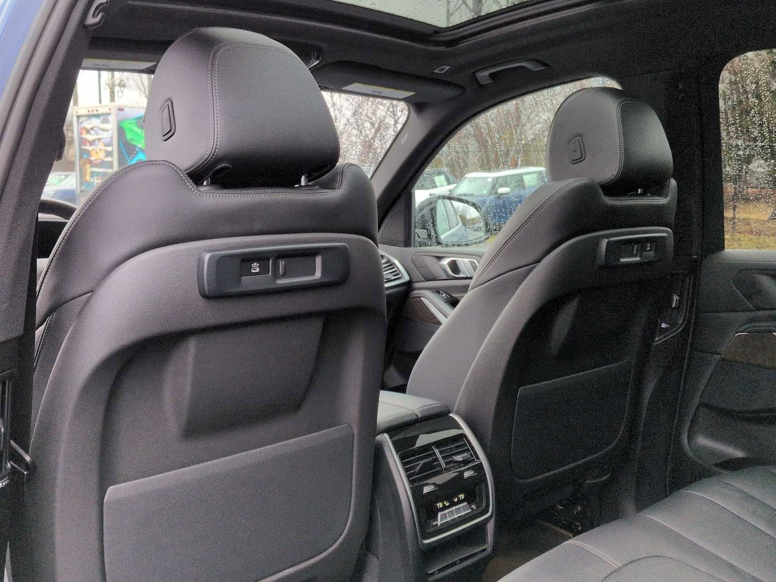 Certified 2022 BMW X5 xDrive40i w/ Parking Assistance Package image 19