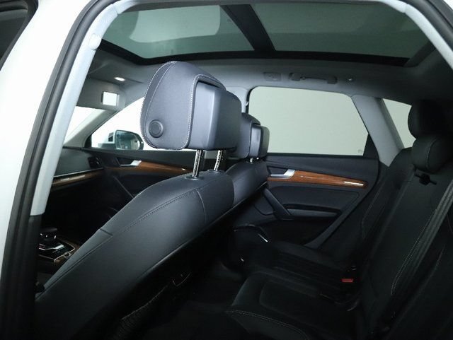 Used 2023 Audi Q5 2.0T Premium w/ Convenience Package AWD/4WD image 15