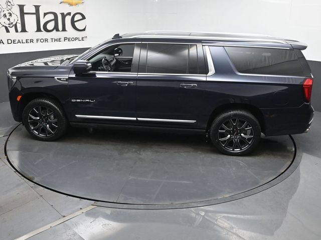 Used 2023 GMC Yukon XL Denali w/ Denali Reserve Package AWD/4WD image 46