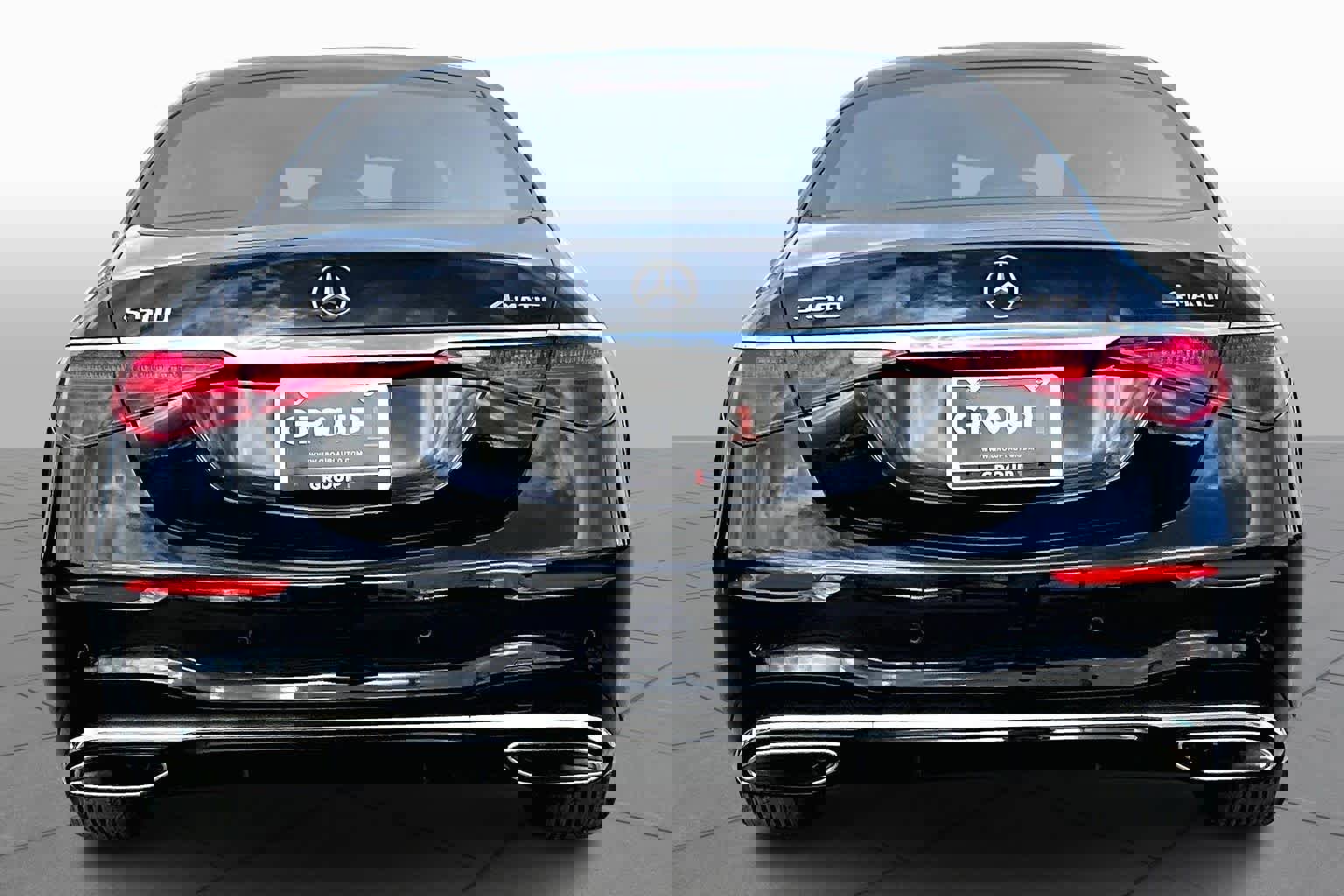 Certified 2022 Mercedes-Benz S 500 4MATIC w/ AMG Line Package image 5