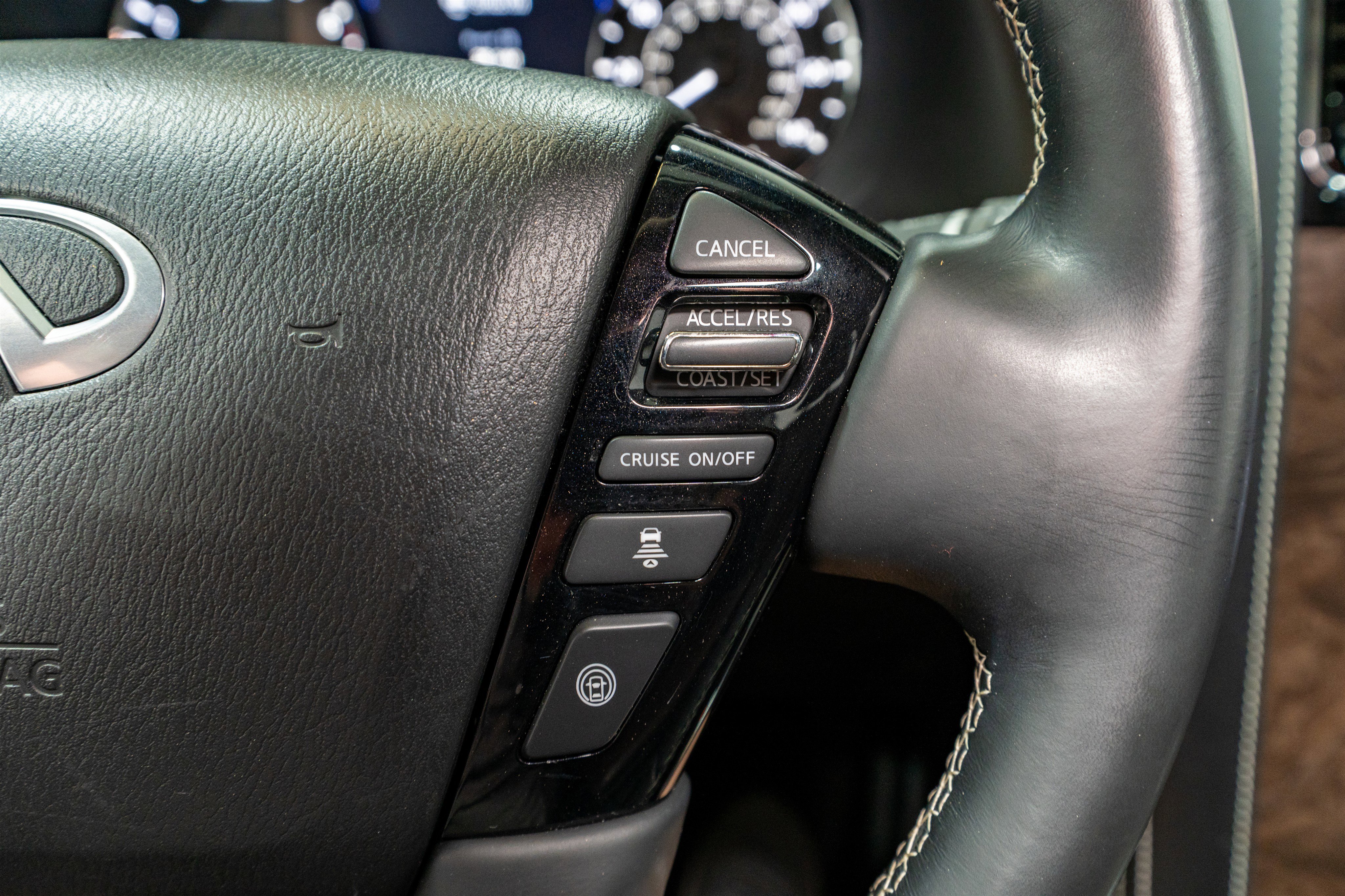 Used 2021 INFINITI QX80 Premium Select w/ Cargo Package image 26