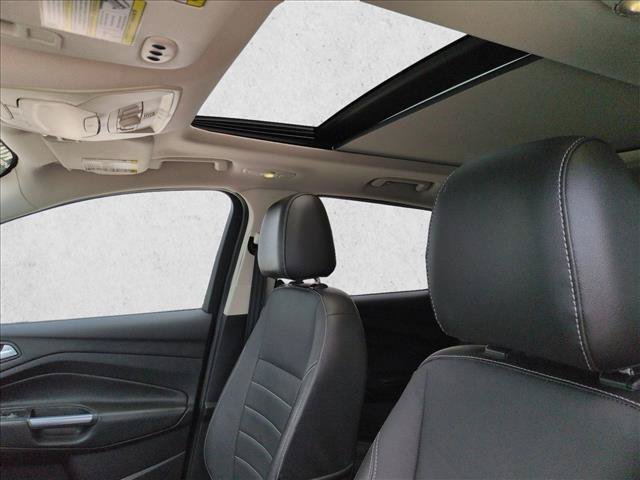 Used 2014 Ford Escape Titanium AWD/4WD image 16