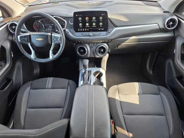 Used 2025 Chevrolet Blazer LT AWD/4WD image 37