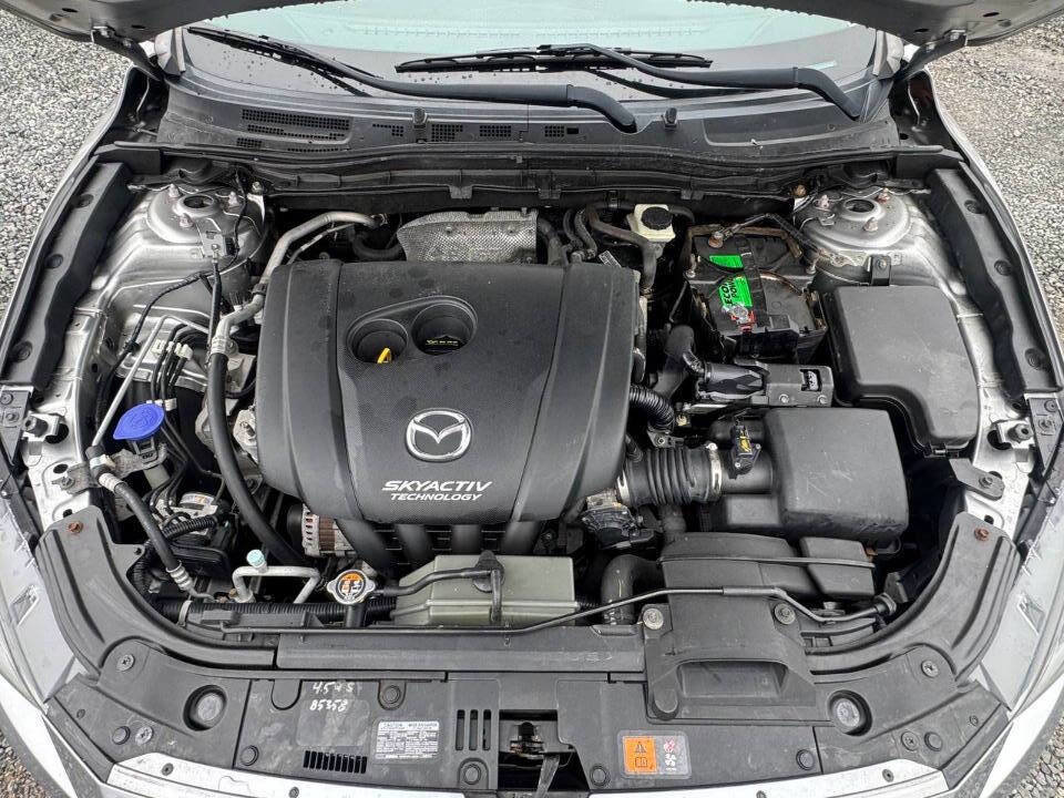 Used 2015 MAZDA MAZDA3 i Touring w/ Technology Package image 25