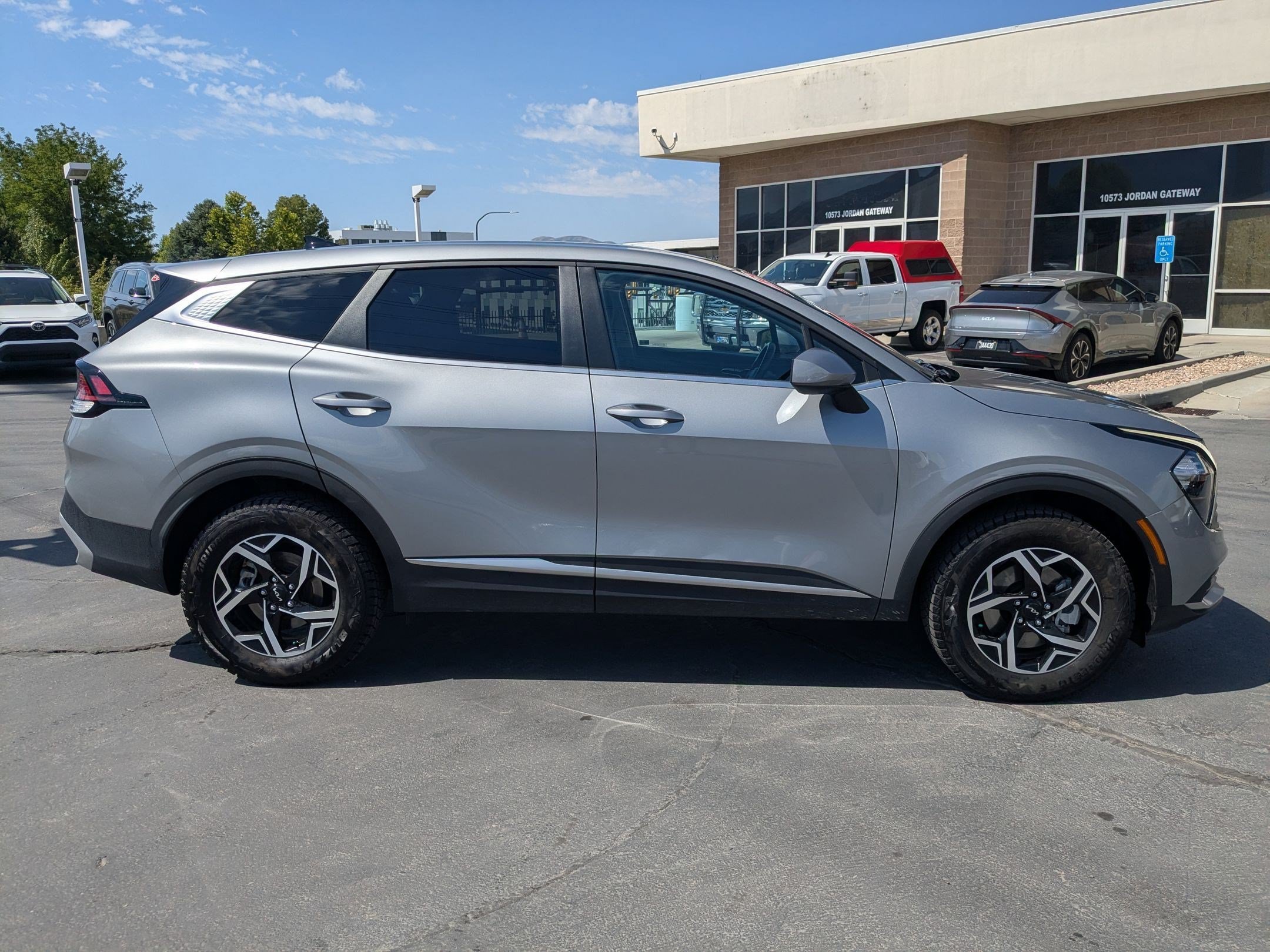 Certified 2023 Kia Sportage LX AWD/4WD image 6