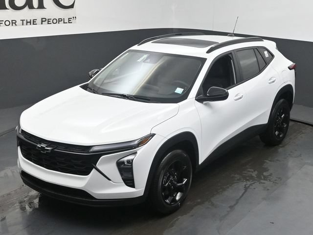 New 2026 Chevrolet Trax LT w/ Sunroof Package FWD image 23