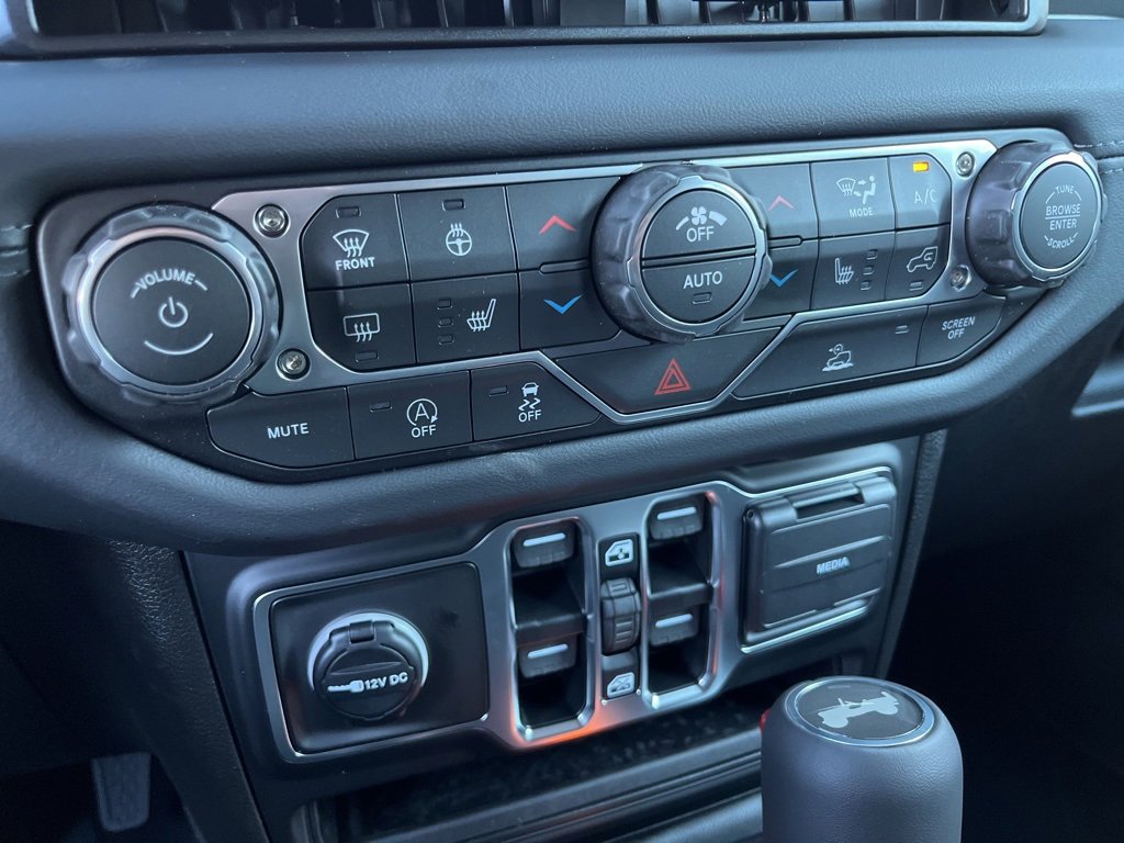 New 2026 Jeep Wrangler Unlimited Sahara image 25