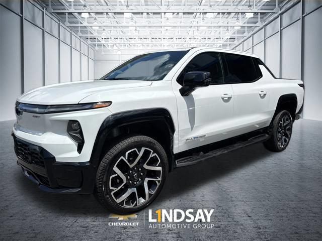 Certified 2025 Chevrolet Silverado EV RST AWD/4WD image 3