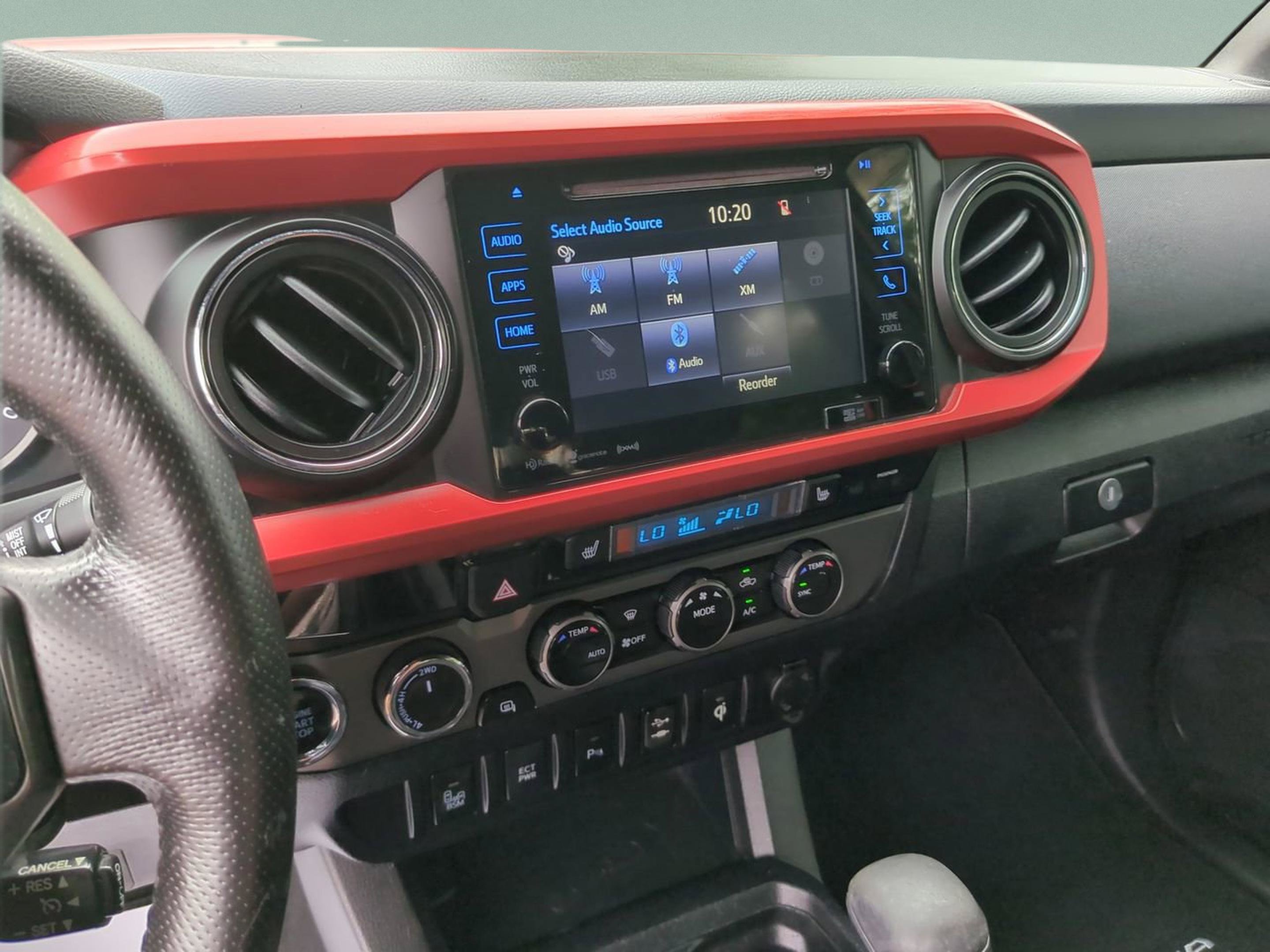 Used 2016 Toyota Tacoma TRD Sport w/ Premium & Technology Package AWD/4WD image 13