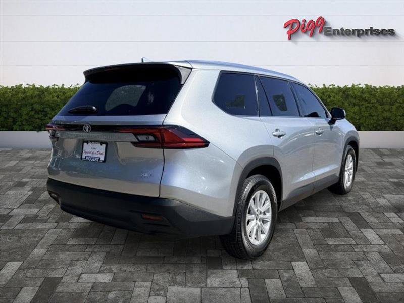 Used 2026 Toyota Grand Highlander FWD image 8