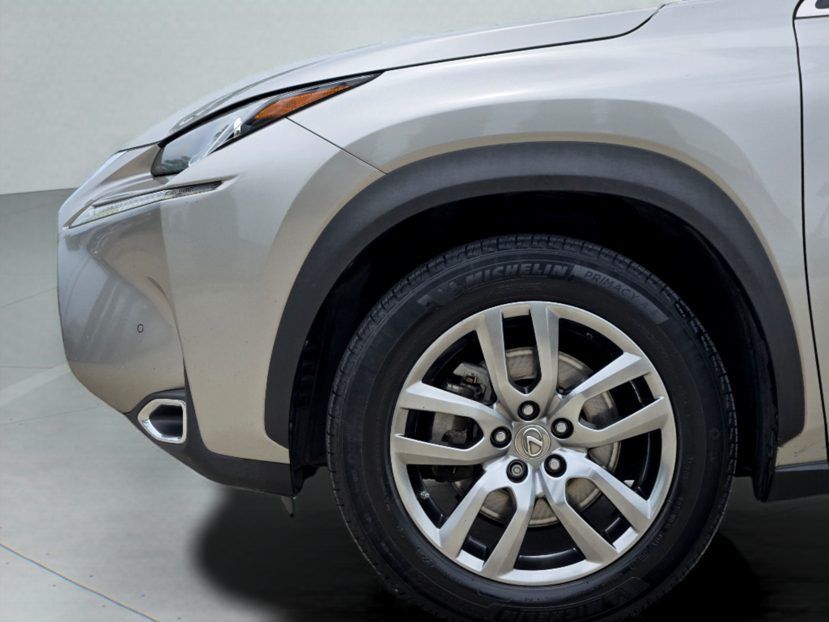 Used 2016 Lexus NX 200t FWD w/ Premium Package image 36