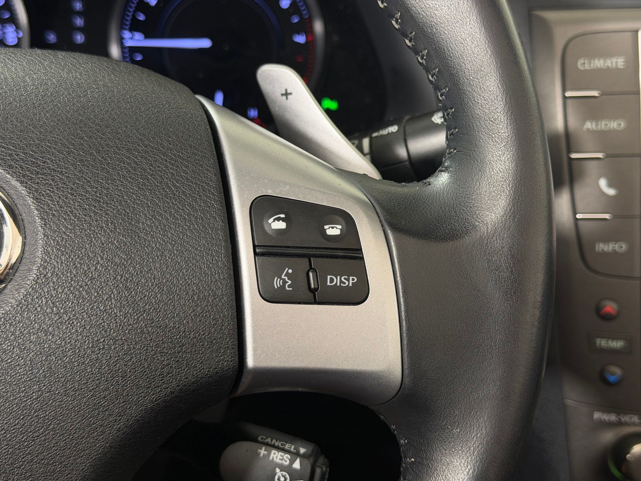 Used 2014 Lexus IS 250C w/ Luxury Package RWD image 29