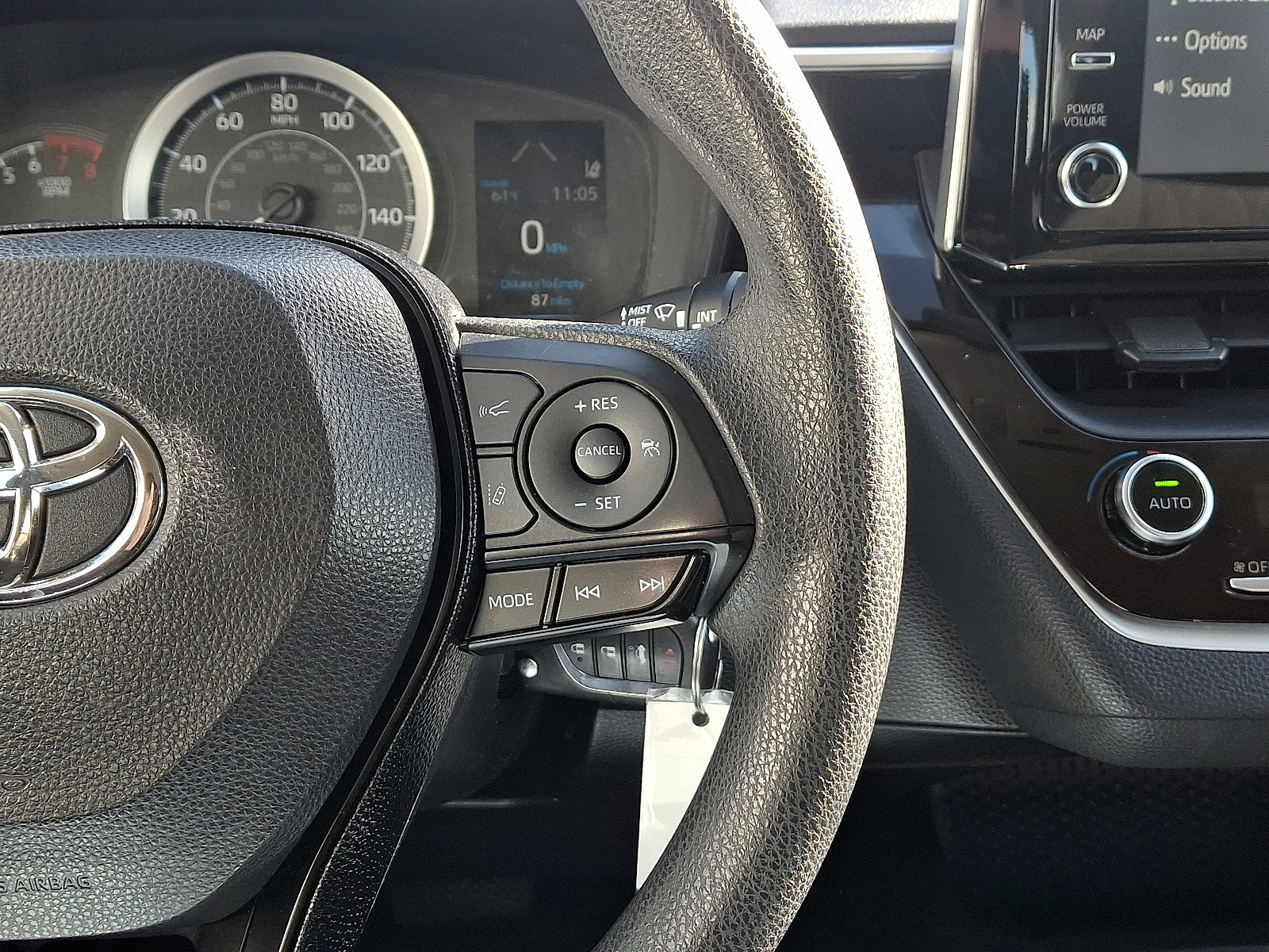 Used 2020 Toyota Corolla LE image 21