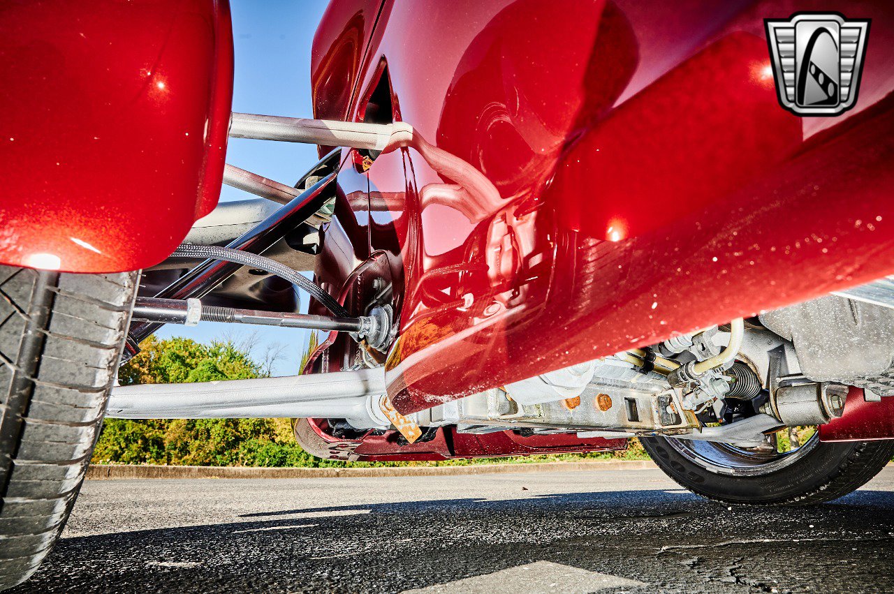 Used 2002 Chrysler Prowler image 24