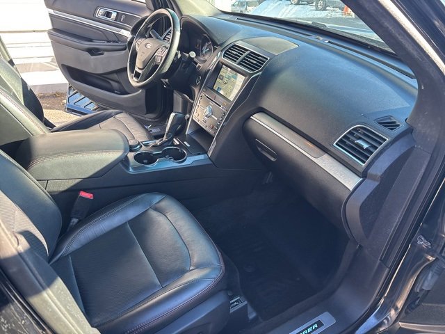 Used 2017 Ford Explorer Sport image 12