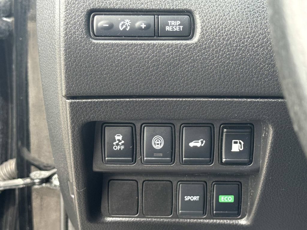 Certified 2019 Nissan Rogue SV FWD image 33