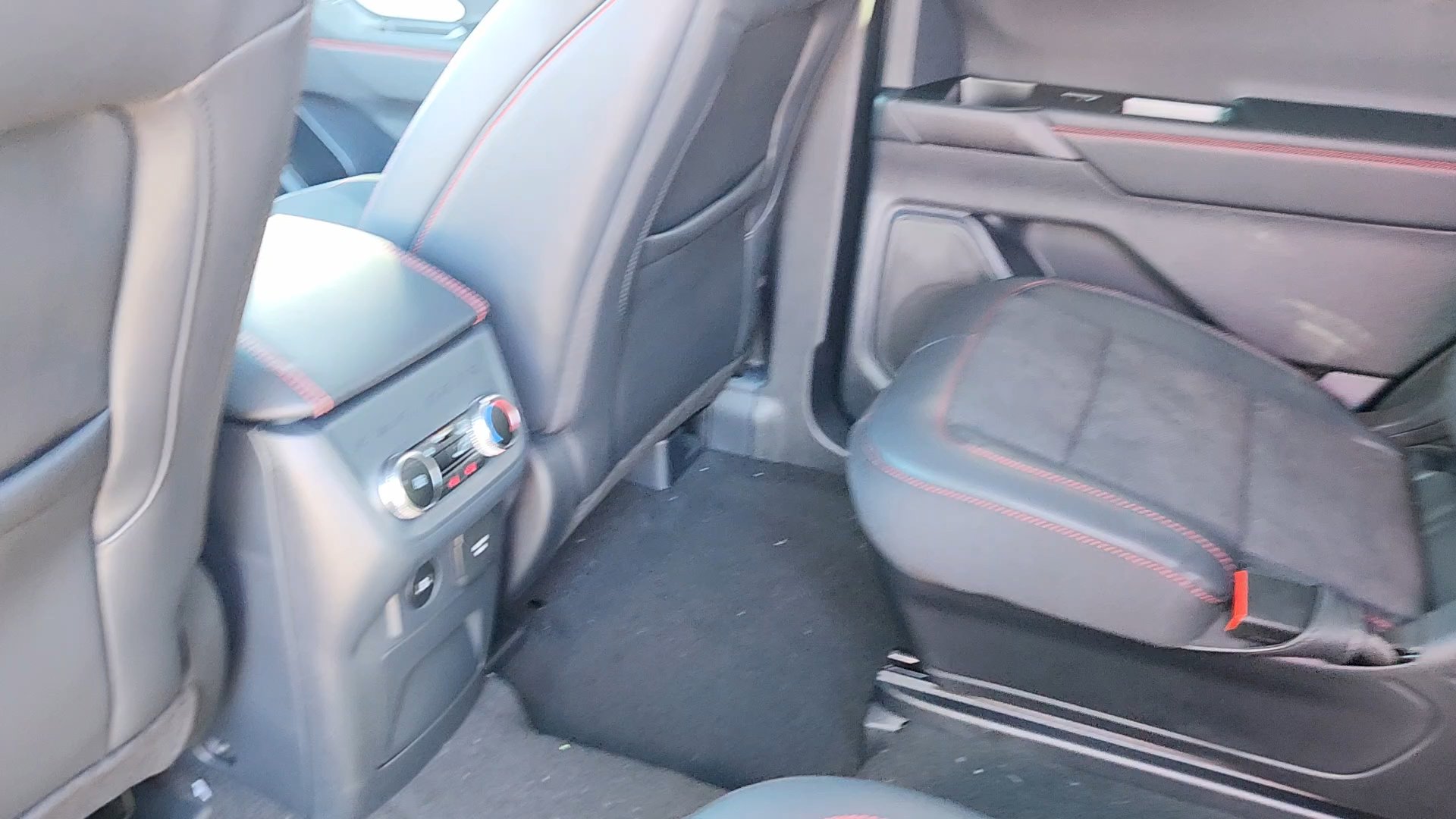 New 2026 Ford Explorer ST w/ Sun And Sound Package image 14