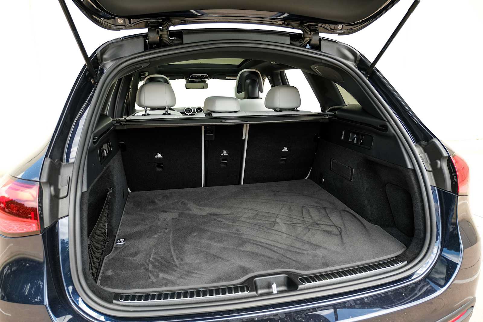 Used 2024 Mercedes-Benz GLC 300 4MATIC image 51