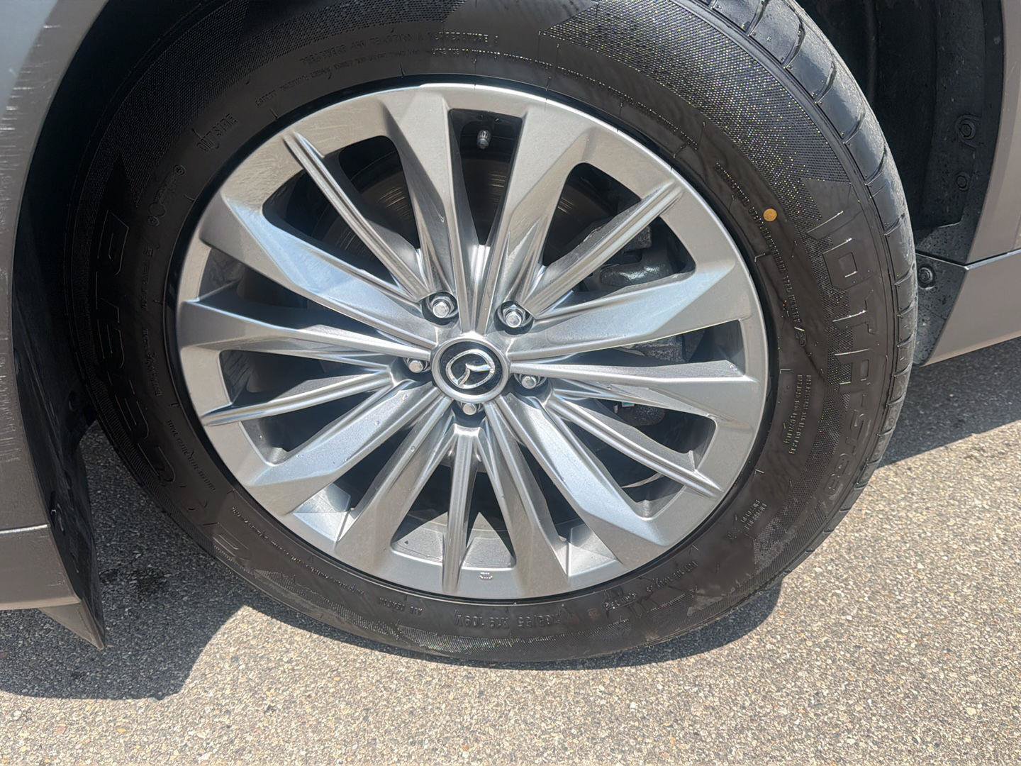 Used 2024 MAZDA CX-90 Plug-In Hybrid w/ Preferred AWD/4WD image 5