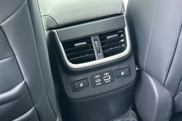 Used 2025 Subaru Outback Limited image 14