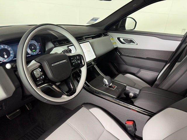 Certified 2026 Land Rover Range Rover Velar Dynamic SE AWD/4WD image 36