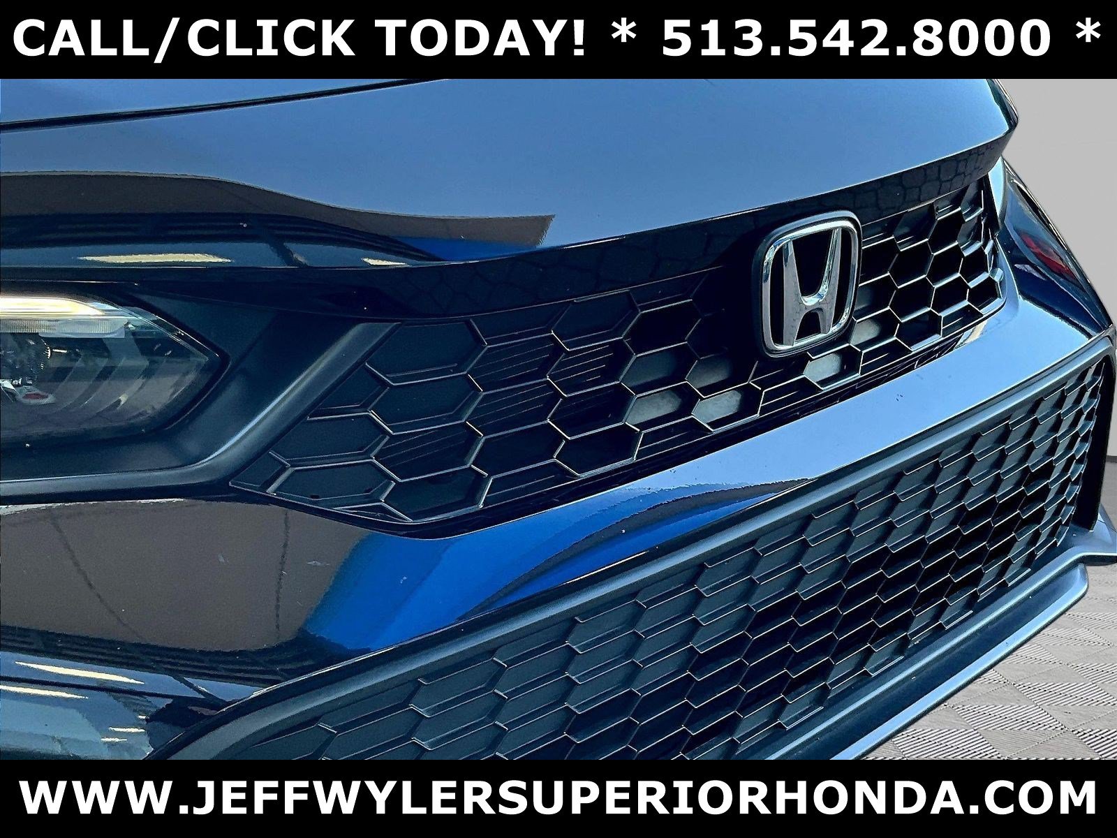 Used 2025 Honda Civic Sport image 31