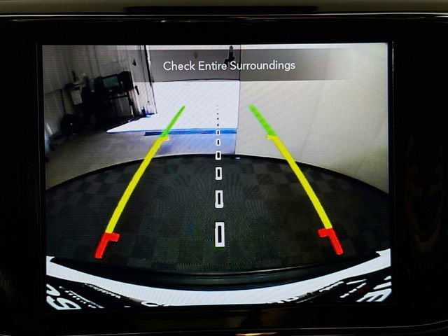 Used 2021 Jeep Grand Cherokee Laredo X image 14