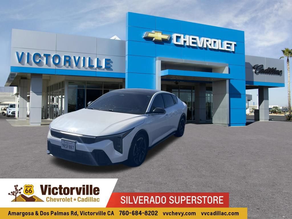 Used 2025 Kia K4 GT-Line w/ GT-Line Premium Package FWD image 1