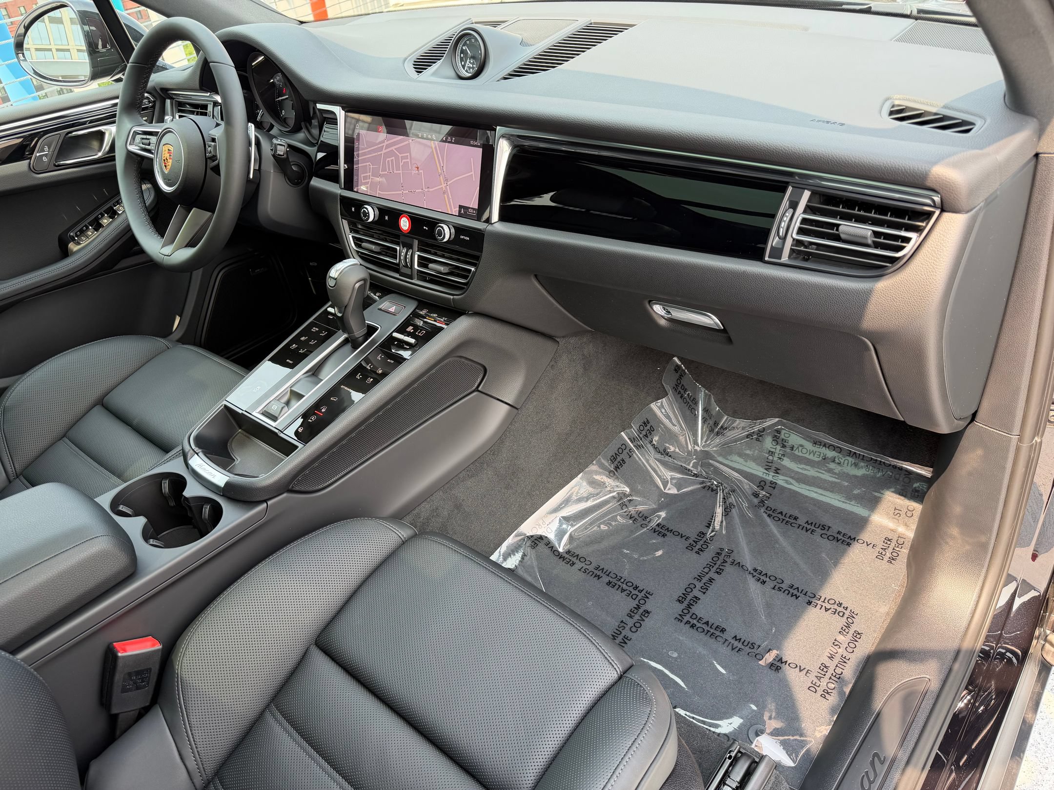 Used 2026 Porsche Macan AWD/4WD image 24