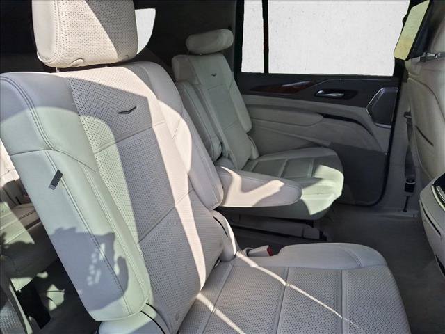 Used 2021 Cadillac Escalade ESV Premium Luxury Platinum AWD/4WD image 21