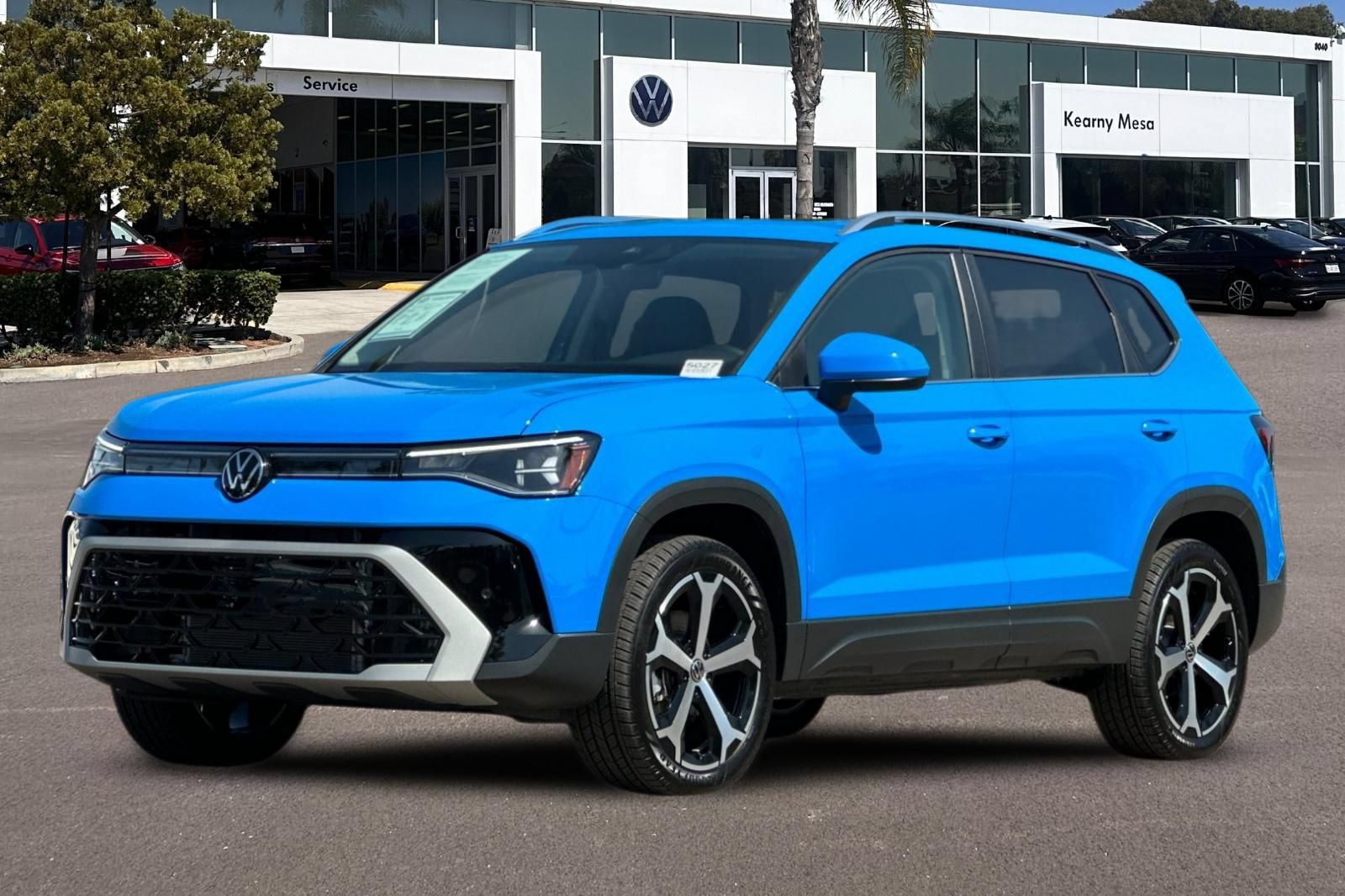 Used 2025 Volkswagen Taos SEL AWD/4WD image 8