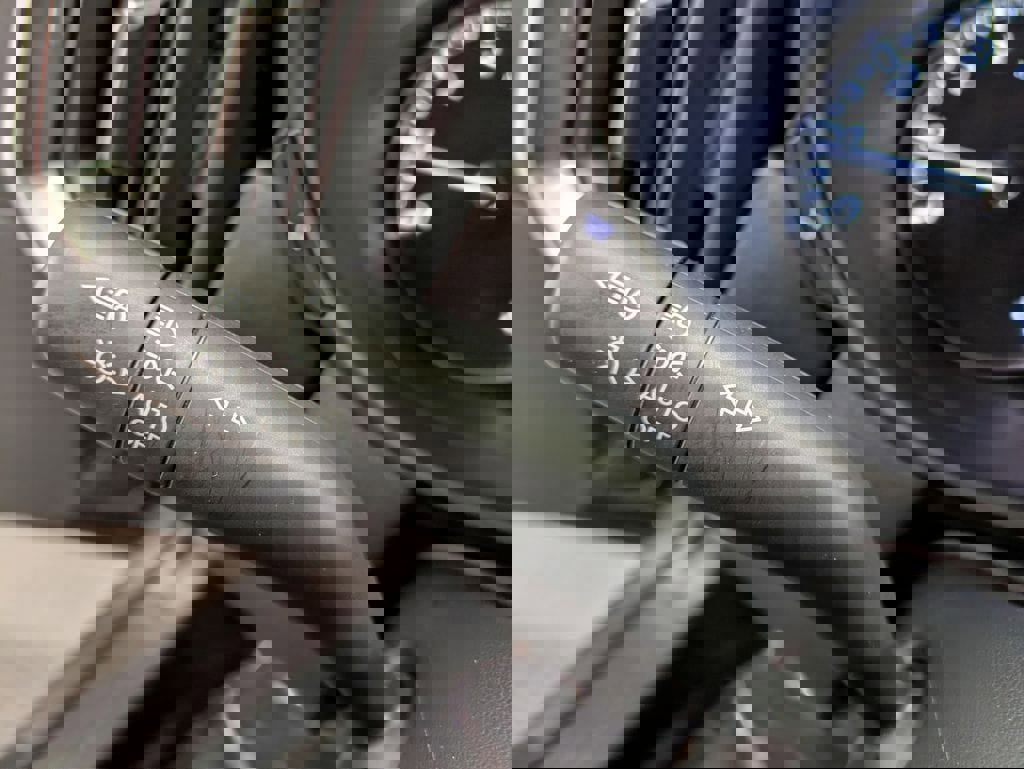 Used 2025 MAZDA CX-50 AWD 2.5 S w/ Premium Plus Pkg image 19